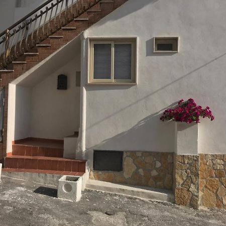 Casa Vacanze Flora Peschici Exterior photo